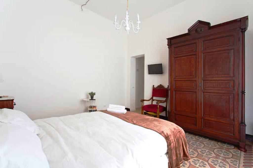 Aragona Rooms Палермо Екстер'єр фото